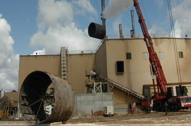 Maintenance on large plant with crane